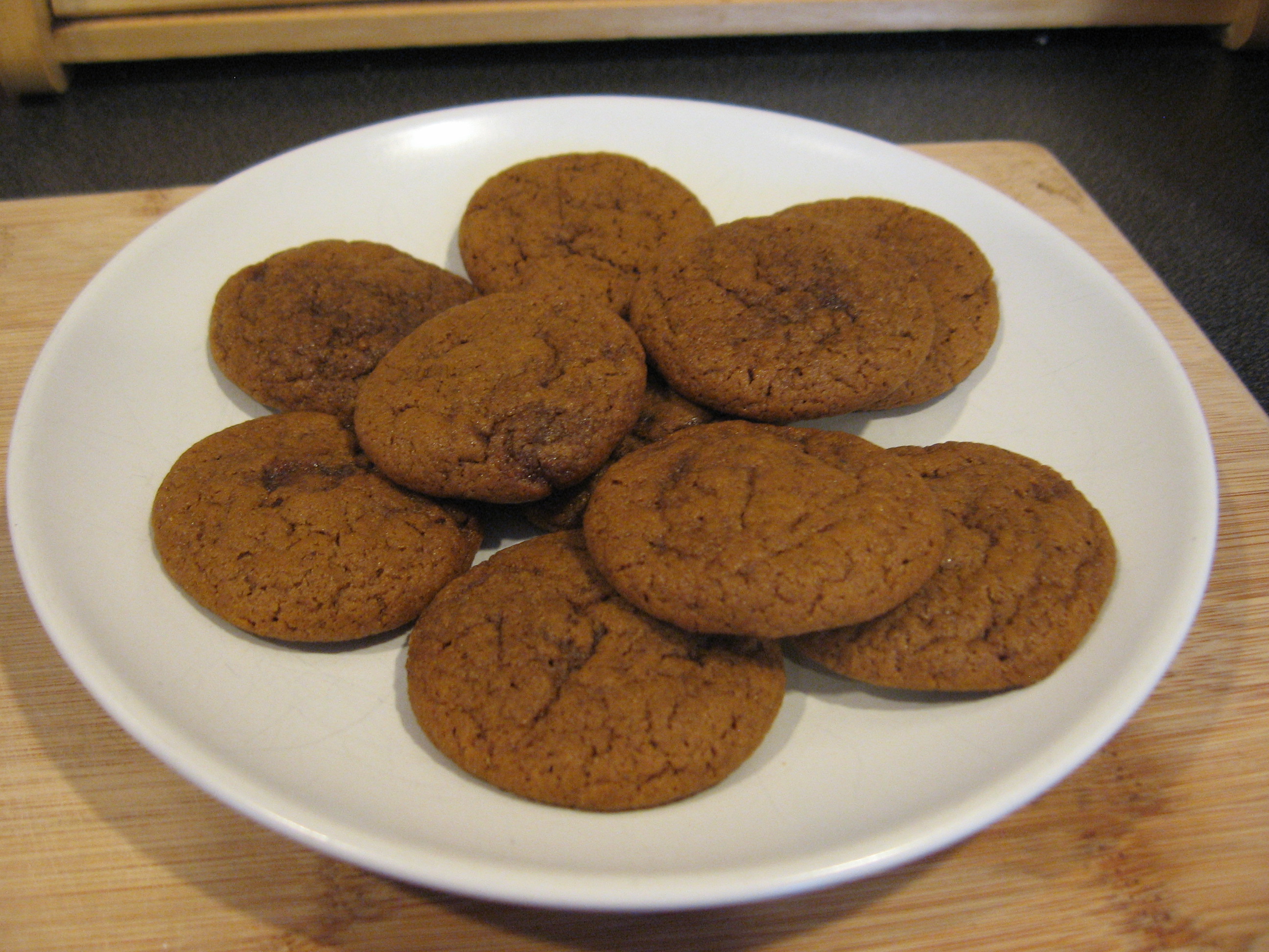 Gingersnaps with White Pepper