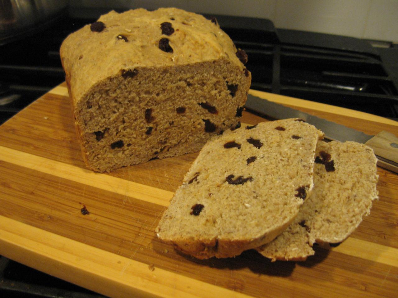 Raisin Cinnamon Oatmeal Bread in the Bread Machine